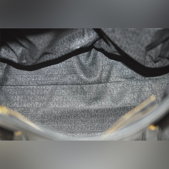 GIANNI VERSACE • AUTHENTIC VINTAGE BLACK GENUINE LEATHER SUNBURST LARGE TOTE BAG - Picture 11 of 16